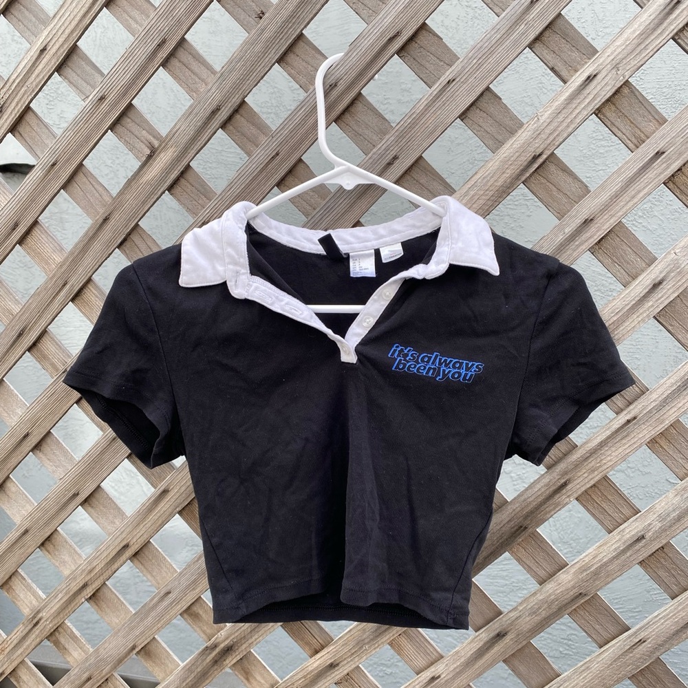 H&M | Collared Polo Black Crop Top